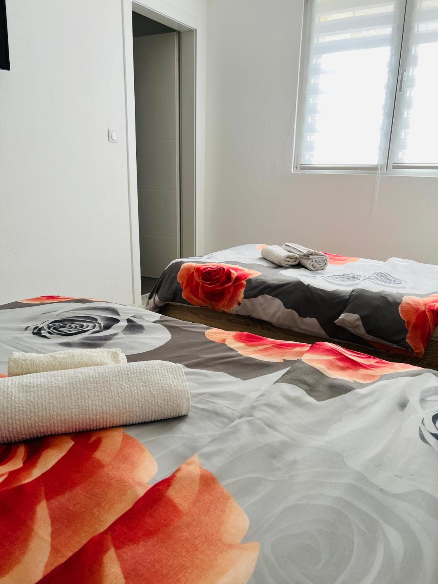 Bed and Breakfast Zeleni Dvor Рибарска Баня Экстерьер фото